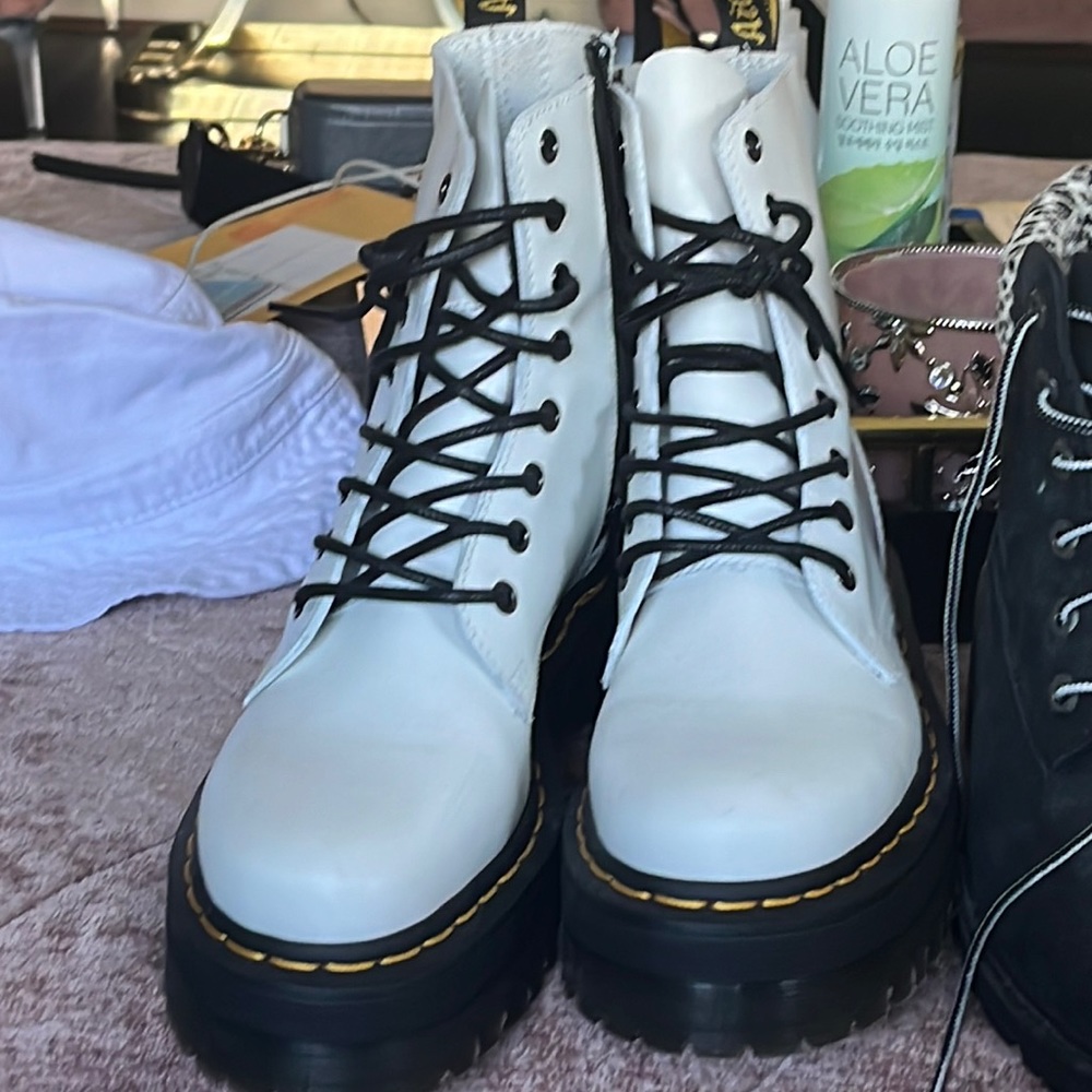 Dr. Marten Jadon Boot in White Size 7